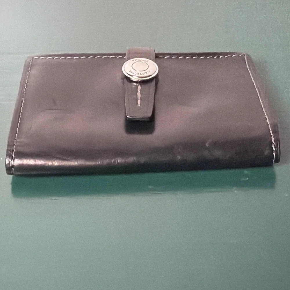 TUMI Genuine Leather Black Card Holder Men's Wallet